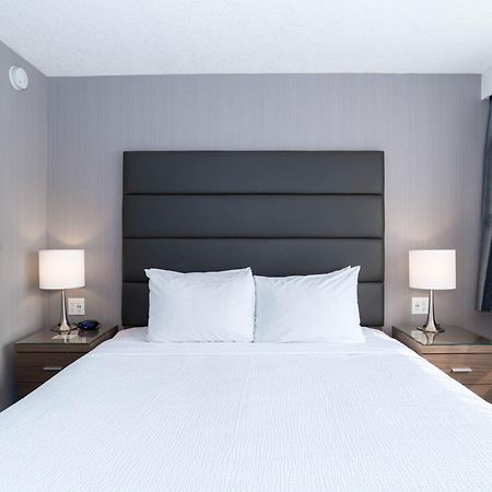 Sandman Hotel Edmonton West Exterior foto